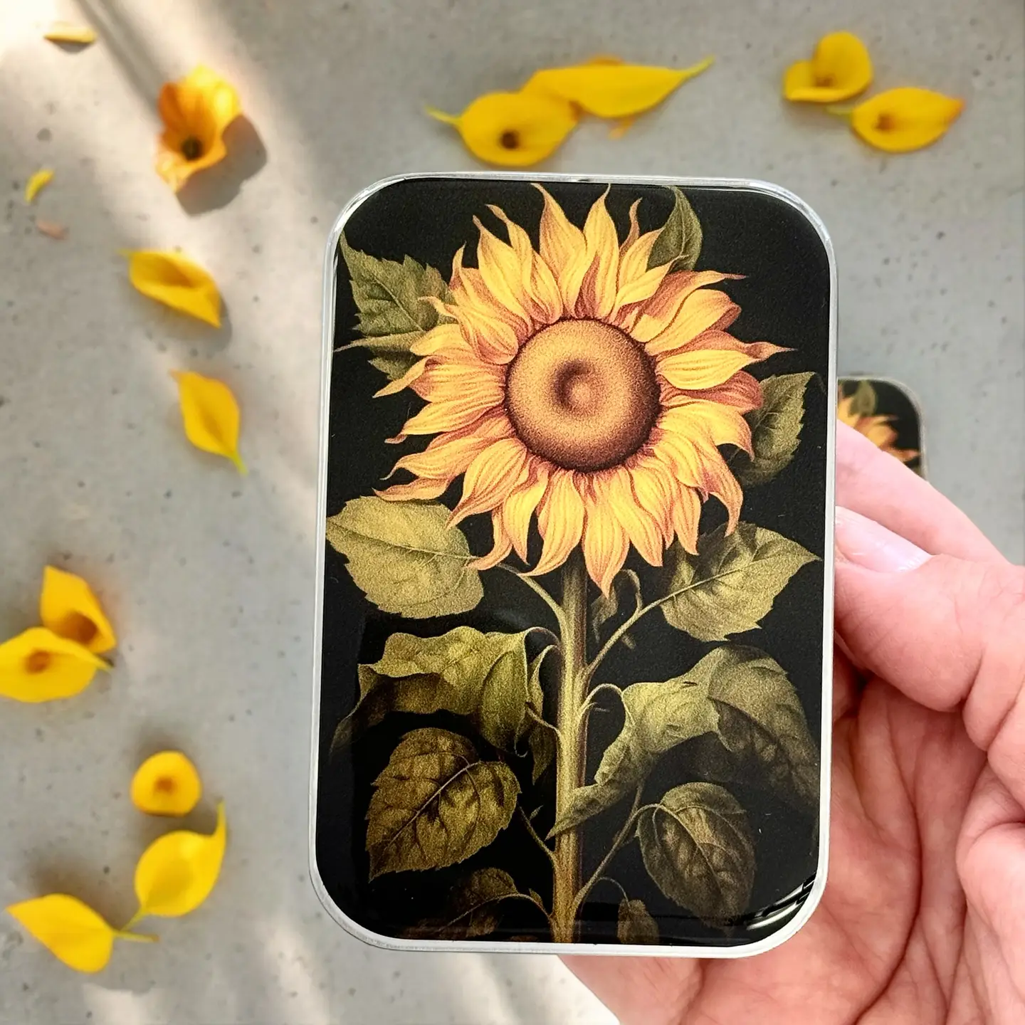 Firefly notes | Notions Tin | Large - Image 7