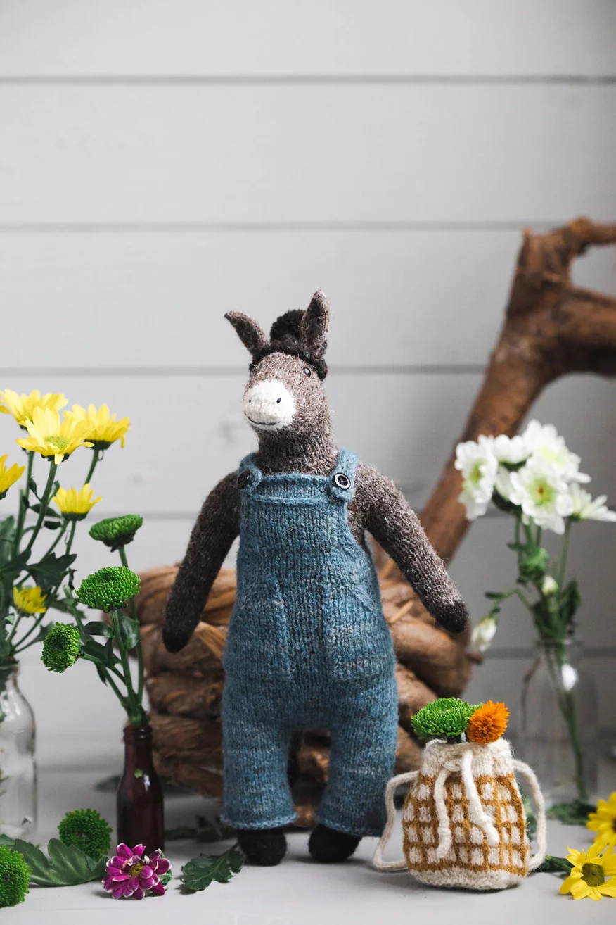 Laine Publishing | Mouche and Friends - Image 5